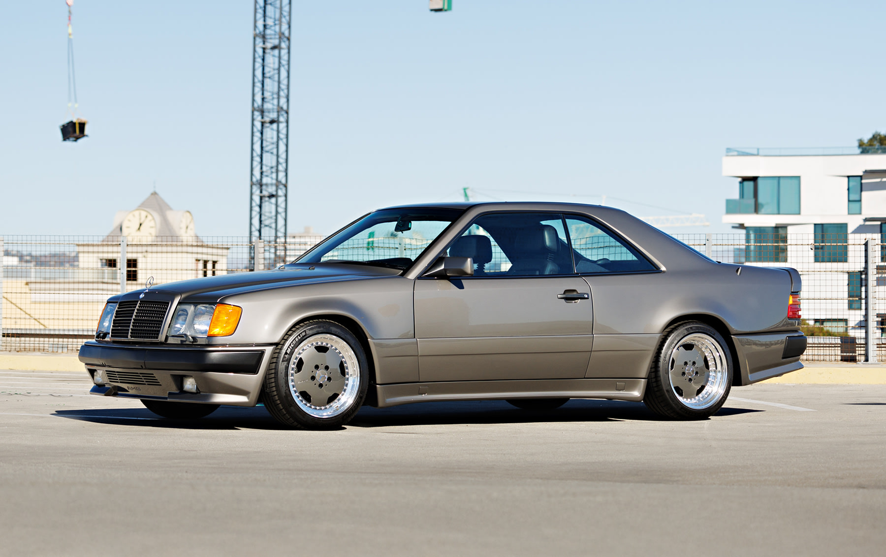 ミニカー Mercedes-BenzAMG300E6.0 'The Hammer'1/43 Mercedes-BenzAMG300E6.0 ´The Hammer´1/43